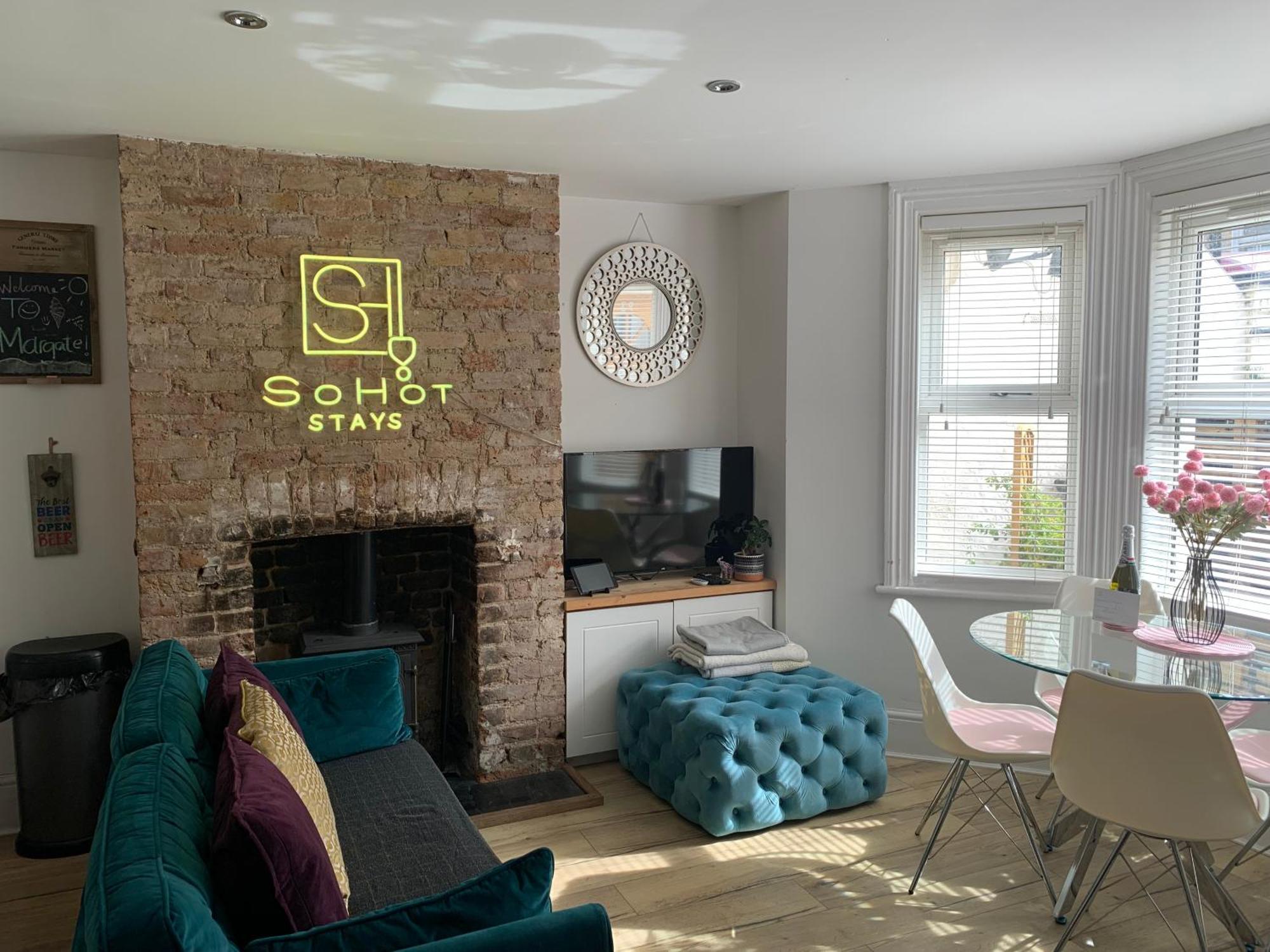 Stylish & Cosy Margate Escape With Hot Tub And Log Burner Dogs Welcome Luaran gambar